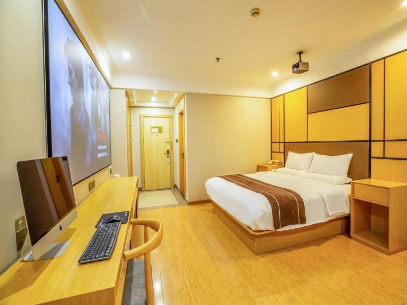 Greentree Songjiang Songdong Business Hotel
